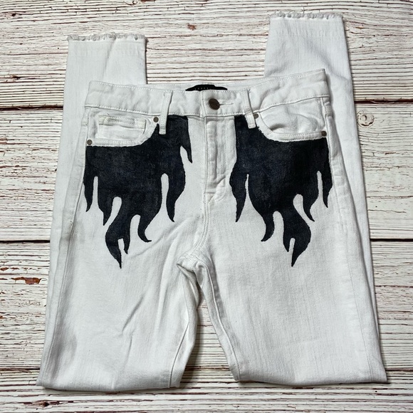 Sanctuary Denim - Sanctuary Denim White Skinny Jeans with Black Flames Sz 26